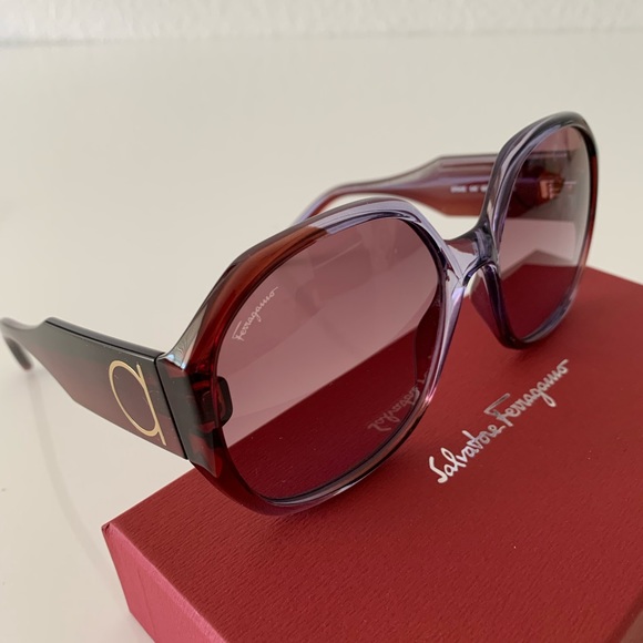 NEW Salvatore Ferragamo Sunglasses - Picture 13 of 14